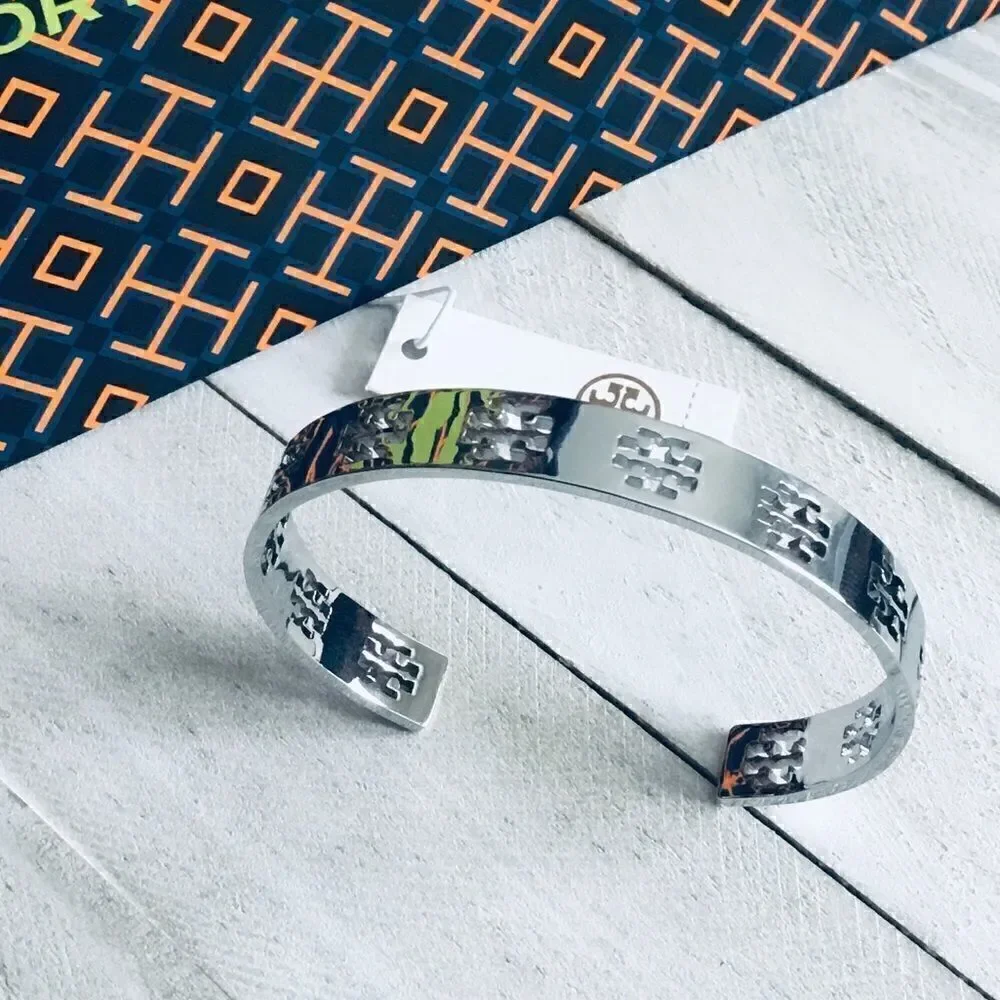 TORY BURCH LOGO HOLLOW BRACELET AND EARRINGS SILVER SET